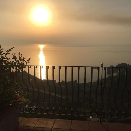 B&B La Terrazza Sul Mare Taormine Extérieur photo