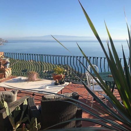 B&B La Terrazza Sul Mare Taormine Extérieur photo